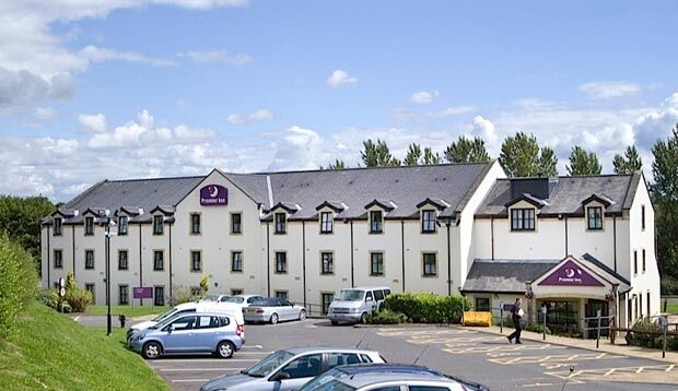 Premier Inn Glasgow Milngavie Exteriör bild